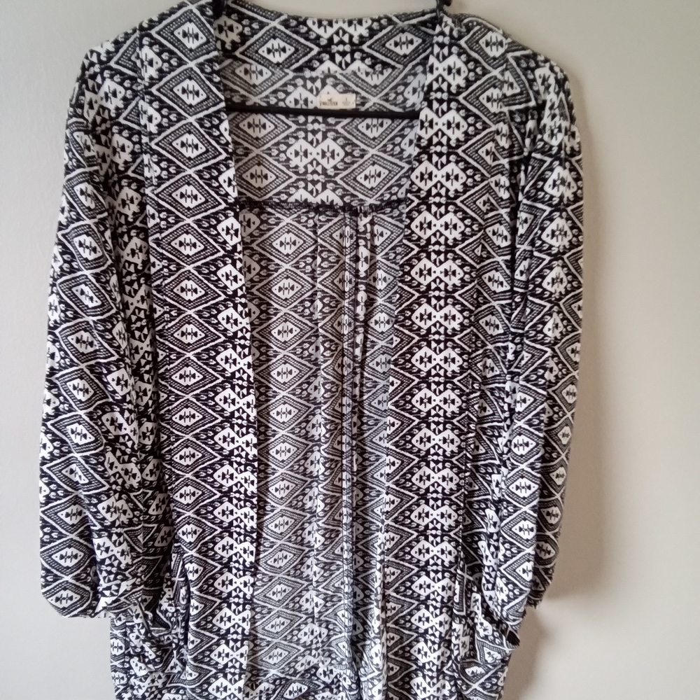 Hollister Monochrome Diamond Pattern Top